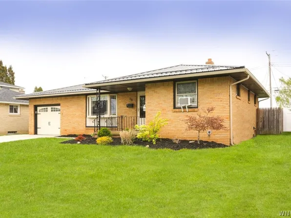 38 Greenway Blvd, Cheektowaga, NY 14225