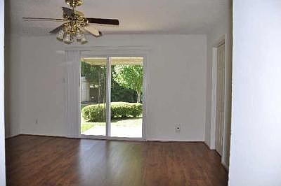 4th image of 1102 Kathy Dr
