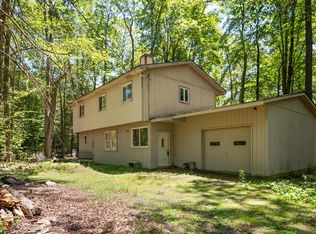 236 Gross Dr, Pocono Pines, PA