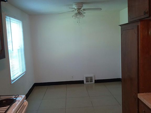 3rd image of 6447 College Ave