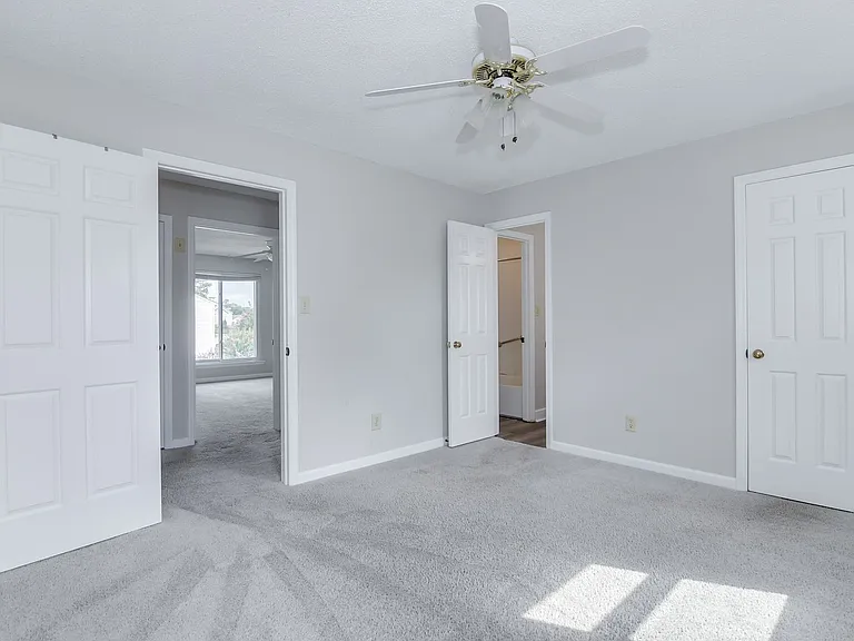2906 Running Creek Ln — Photo 32