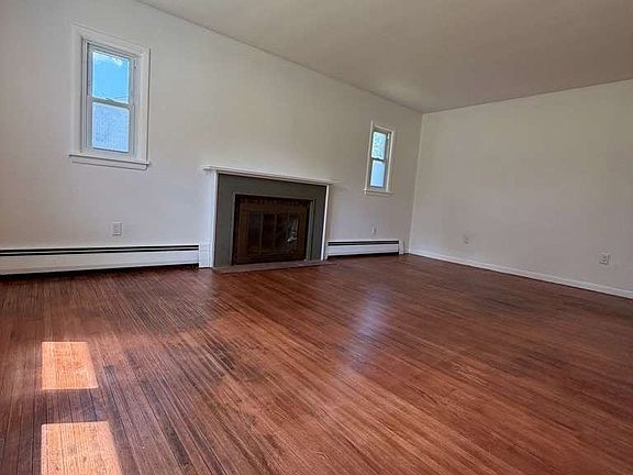 5th image of 30 Wright Rd