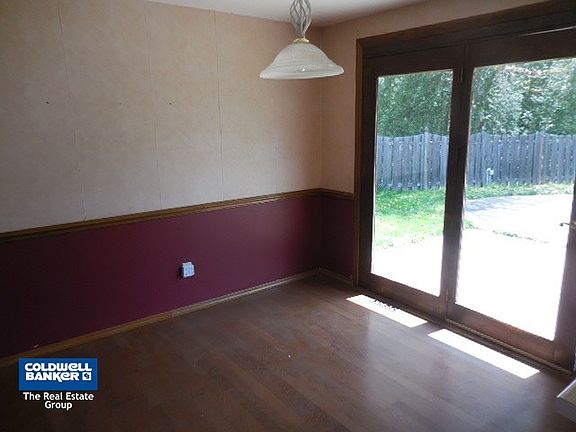 3rd image of 2455 Forestville Dr