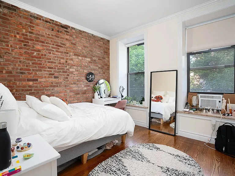 230 E 97th St #1A — Photo 3