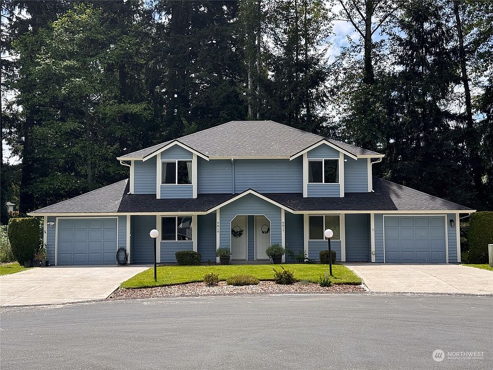 1st image of 9817 9819 148th Street Ct E