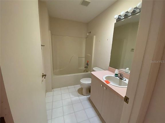 5th image of 2917 Barboza Dr
