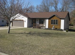 506 Meadow Wood Ct, Pardeeville, WI 53954