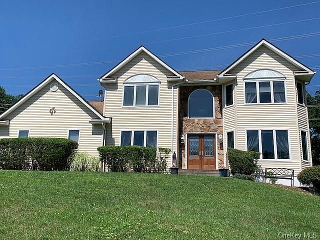 1st image of 30 Johnson Dr