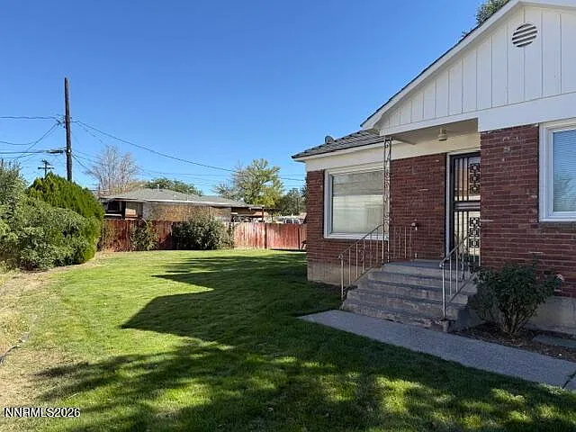 2 bed, 1010 sqft, $2,300 — Photo 4