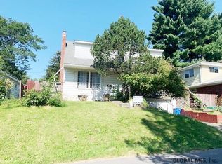 42 Winnie St, Albany, NY 12208