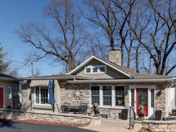 5126 Homan Falls Dr, Quincy, IL 62305