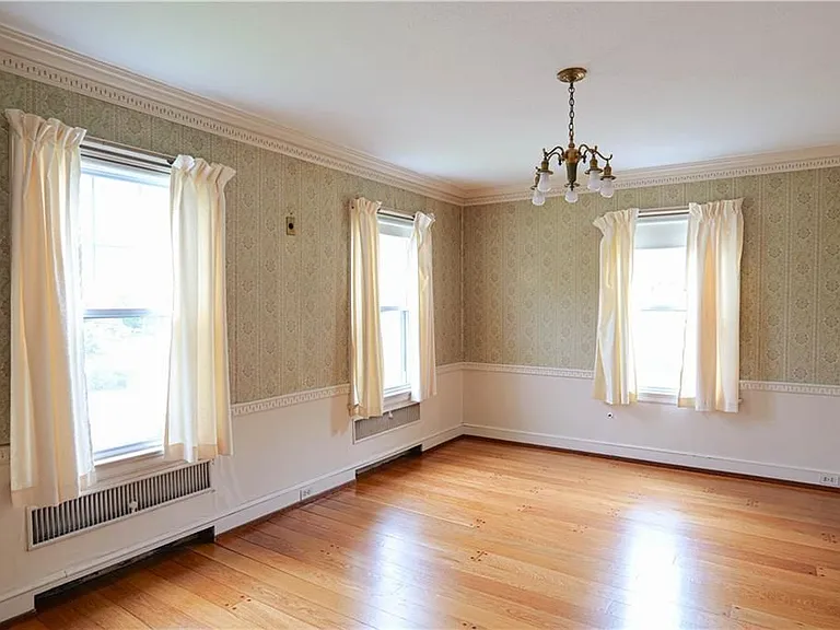 36 Underwood St — Photo 23