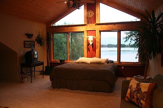 master bedroom lakeviews