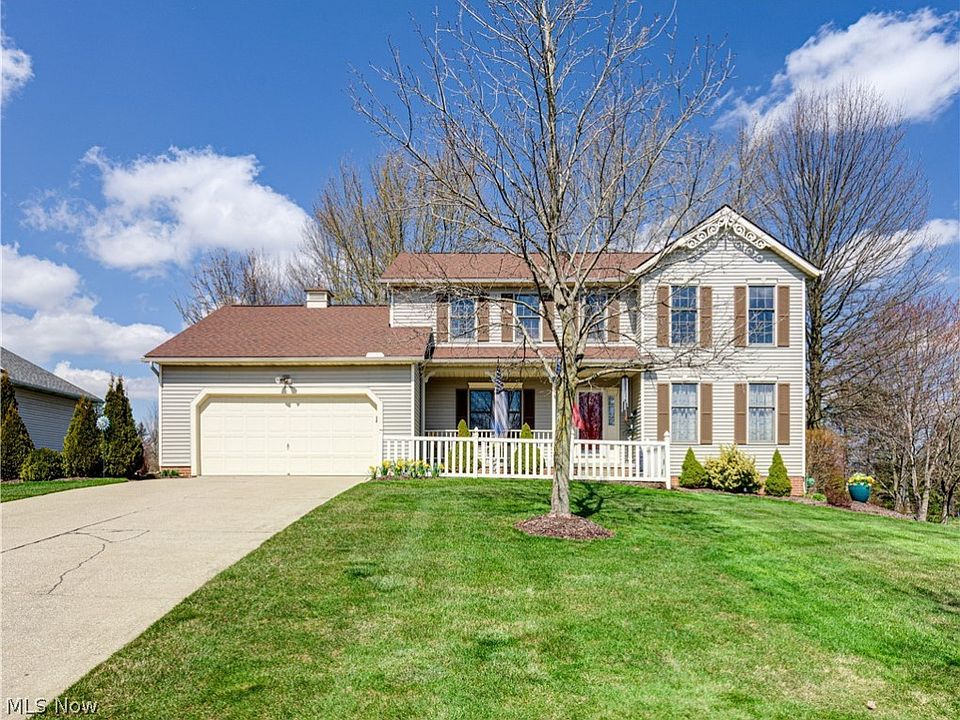 1st image of 743 Woodhaven Dr