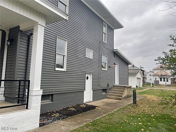 3rd image of 503 Merrick Ave