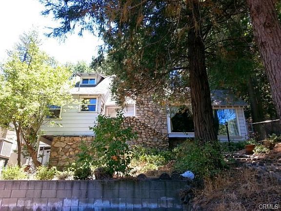 2nd image of 379 Redwood Dr