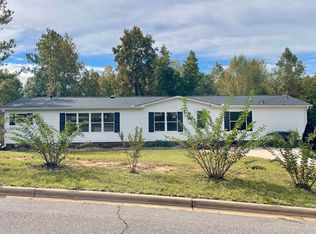 140 Ridge Creek Dr, Troutman, NC 28166
