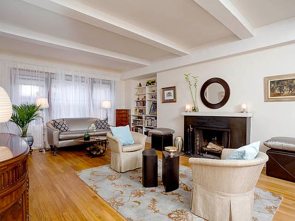 3rd image of 38 E 10th St #7L