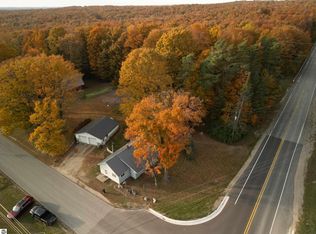 5981 Croy Lake Rd NE, Mancelona, MI 49659