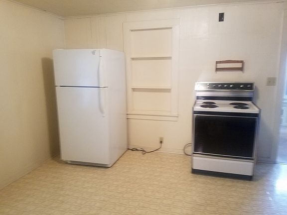 5th image of 903 N 7th Ave