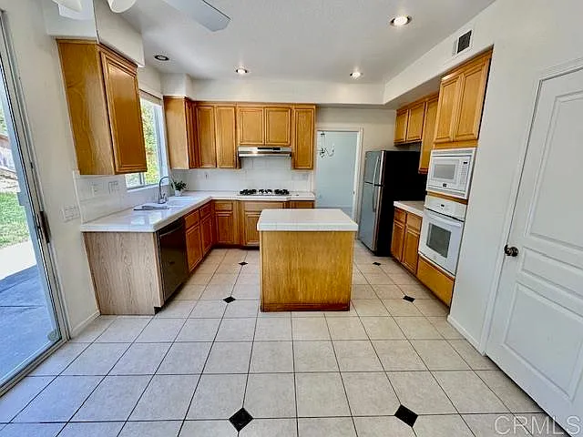 4926 Almondwood Way — Photo 7