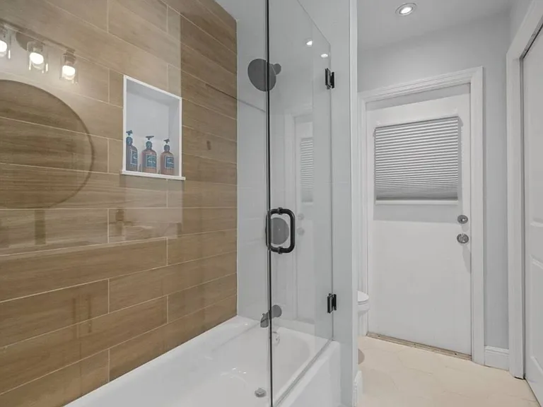 4201 Kipling Ave — Photo 4