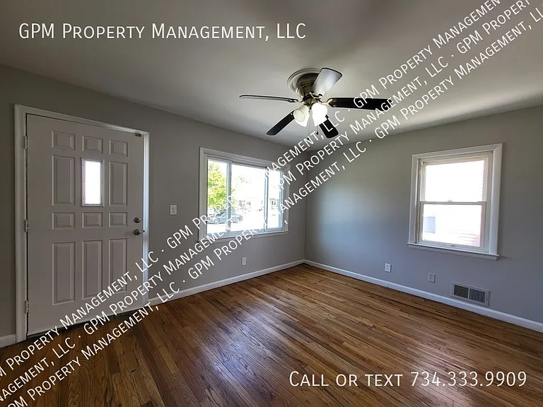 14727 Mulberry St — Photo 6