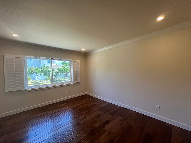 55 W Arthur Ave — Photo 64
