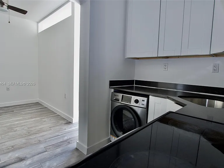 1036 SW 5th St #12 — Photo 11