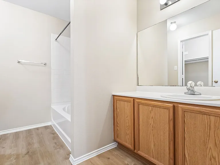 10622 N Shaenridge — Photo 15
