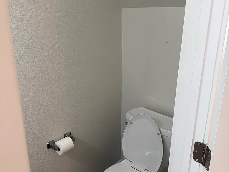 525 N Midland Ave #3 — Photo 8