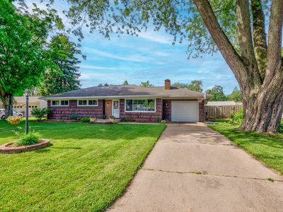 1520 Devonshire Rd, Jackson, MI, 49203