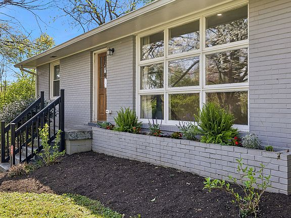 2nd image of 383 Blackman Rd