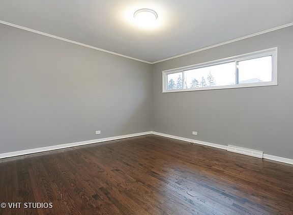 5th image of 1022 Shady Ln