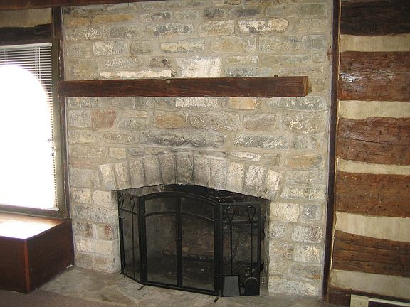 2nd image of 604 Paxton St