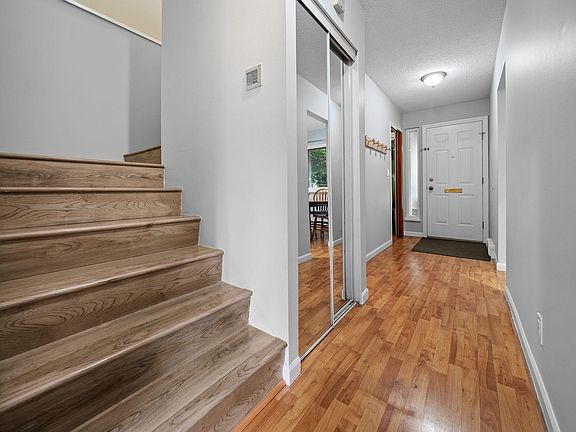 3rd image of 13880 74th Ave #113