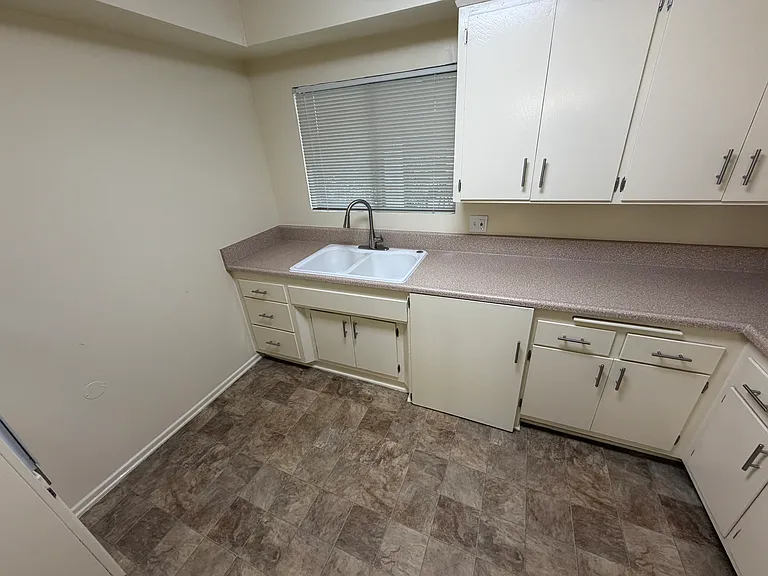 magnolia manor — Photo 17