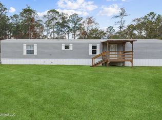 17427 Gardenia St, Kiln, MS 39556