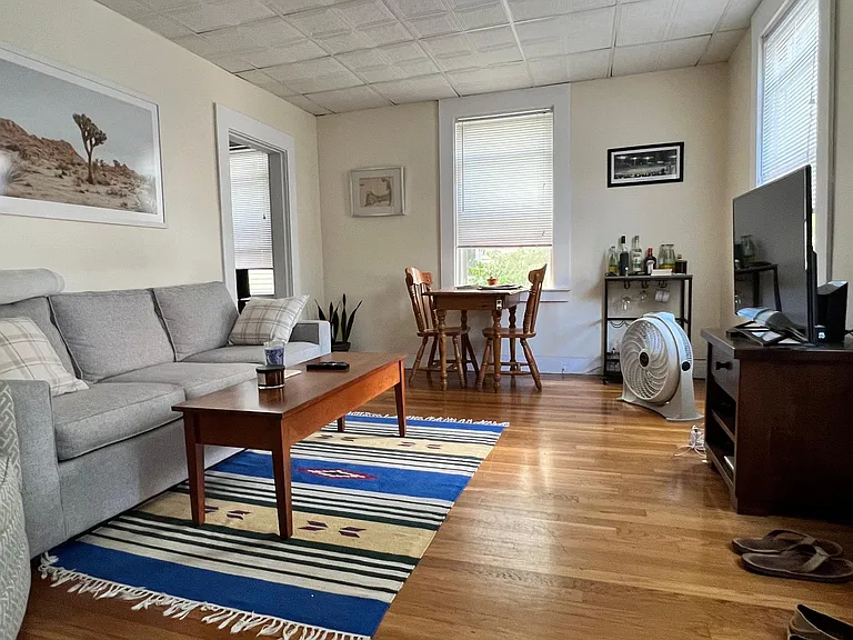 140 Hampshire St #1 — Photo 2