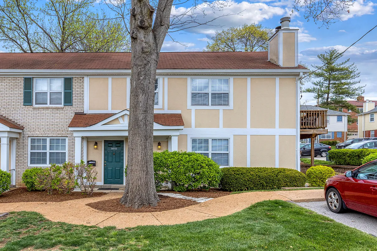 Building Photo - 9053 N Swan Cir