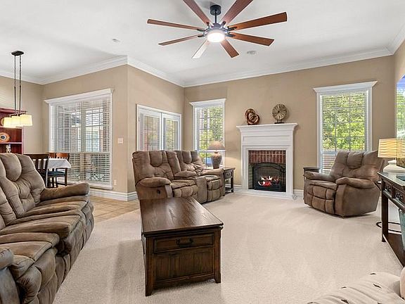 5th image of 6406 Springwood Cir