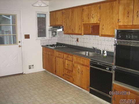 2nd image of 31 Oneida St