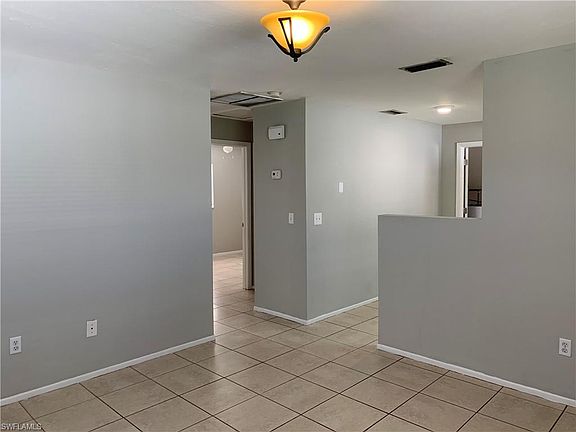 3rd image of 13915/13917 1st St