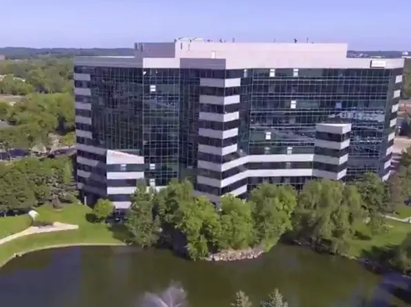 5601 Smetana Dr Unit 407, Minnetonka, MN 55343