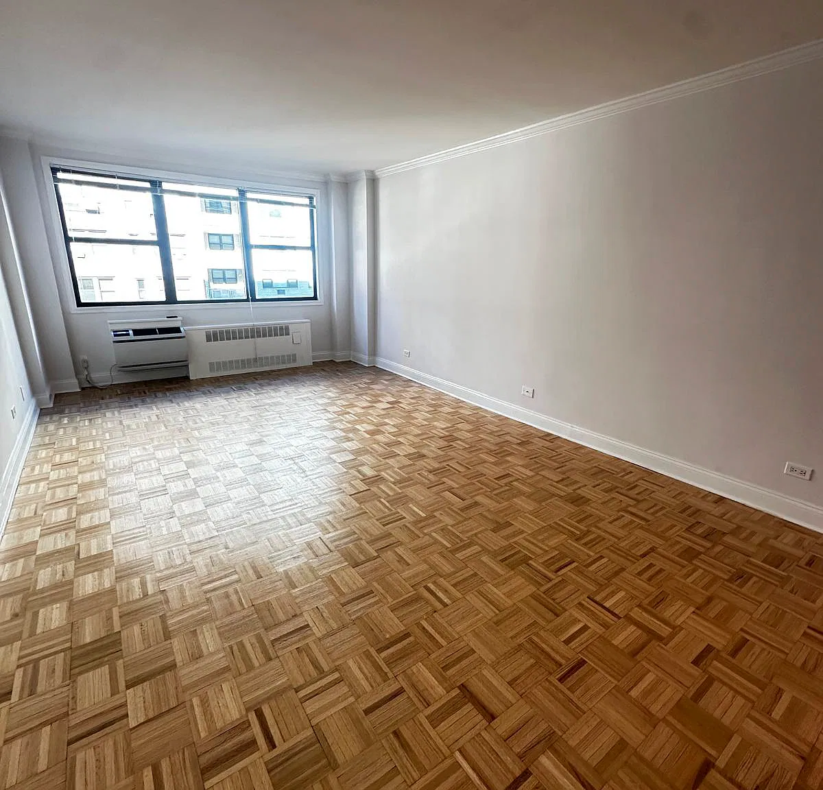 442 West 57th Street — Photo 3