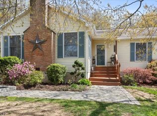 148 Buckhorn Dr, Washington, NJ 07882