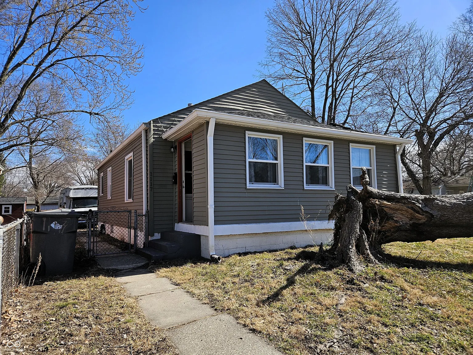 1117 N Berwick Ave photo 1