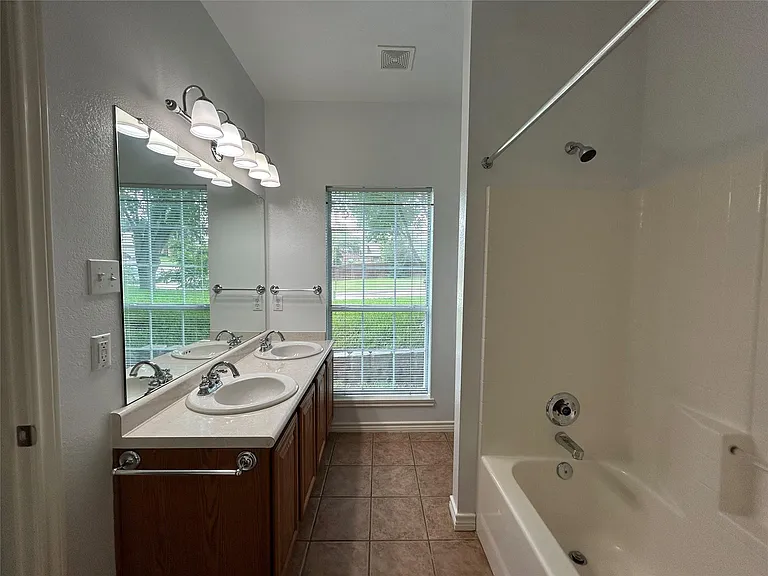 921 Cedar Ridge Dr #919 — Photo 3