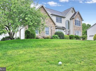 5300 Barbara Dr, Mechanicsburg, PA