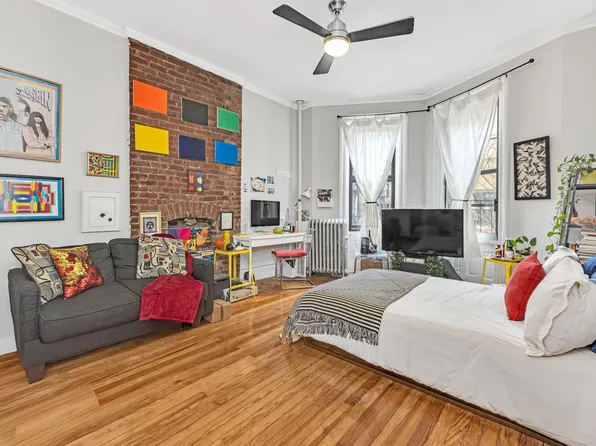 164 Prospect Park West image 8 of 16